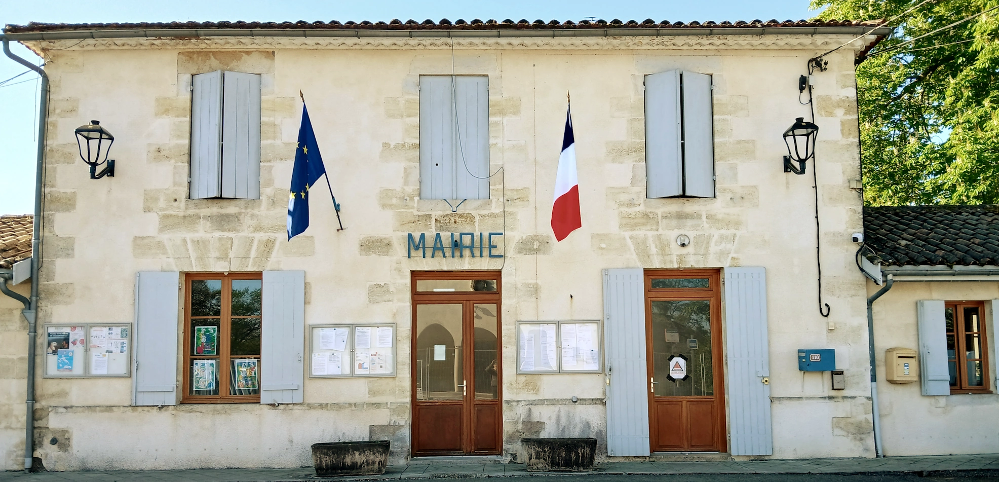 Mairie de la commune de GUILLOS (33720)