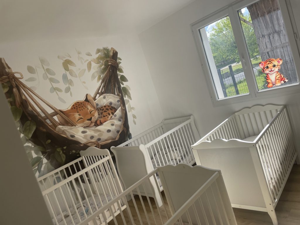 MAM Le jardin des petites abeilles à Guillos - La chambre des petits